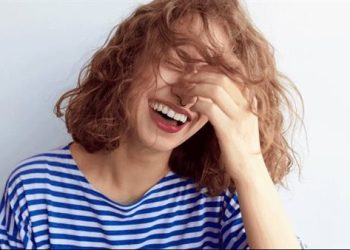 أسئلة تجعل الفتاة تضحك من قلبها