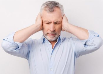 صفير الأذن على ماذا يدل؟