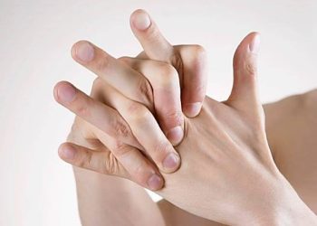 فرك الأصابع في لغة الجسد