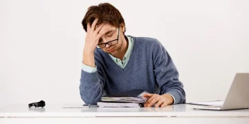 معنى التنهيدة في لغة الجسد