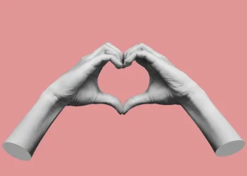 أسئلة تقوي علاقة الحب مع شريكك