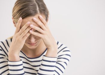 كيف أساعد شخصاً مكتئباً؟