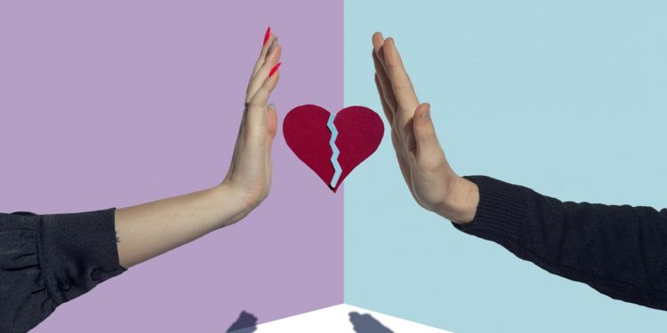 كيف تتجنب التوتر في العلاقات العاطفية؟