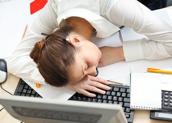 كيف تستخدم التحفيز للتغلب على الخمول؟