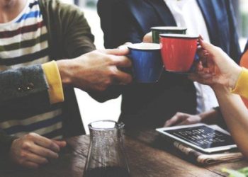 كيف تصبح شخصاً اجتماعياً