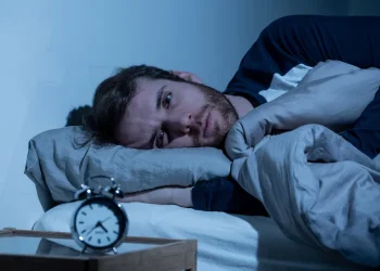 كيف يمكن للتأمل أن يساعد في علاج الأرق؟